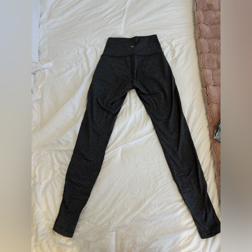 Lululemon size 6 25” inseam striped mesh grey leggings - Picture 3 of 3
